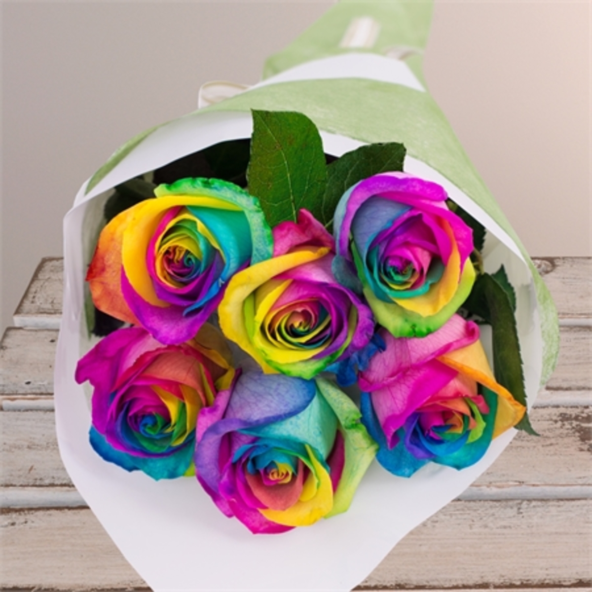 6-rainbow-roses_alt1.jpg